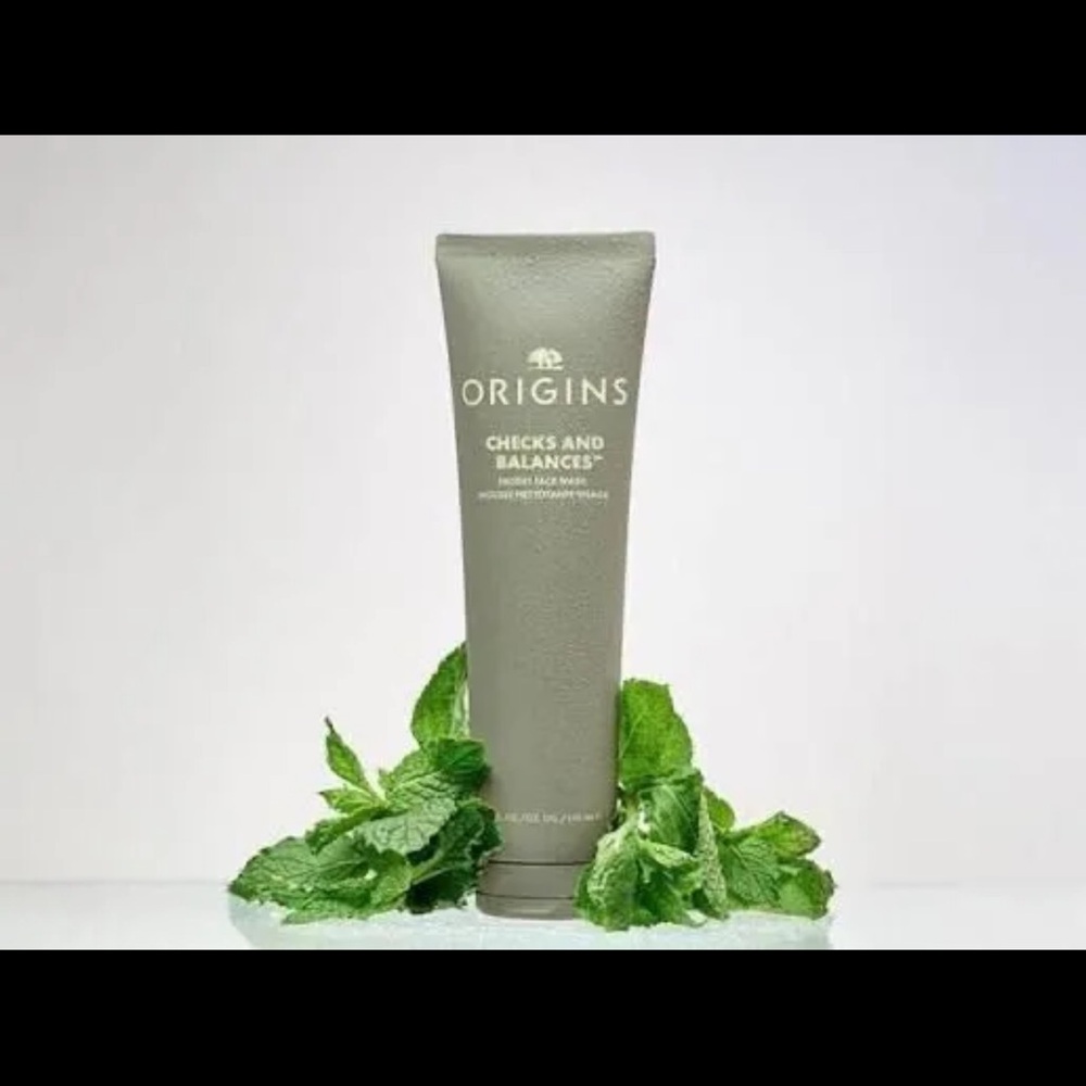Origins | Checks and Balances Frothy Face Wash - 150 Ml // MSRP: $29
